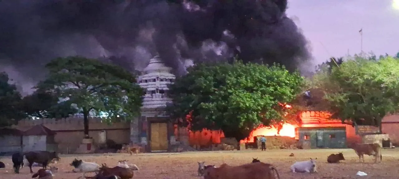  ଶ୍ରୀଗୁଣ୍ଡିଚା ମନ୍ଦିର ନାକଚଣା ଦ୍ୱାର ନିକଟରେ ଅଗ୍ନିକାଣ୍ଡ