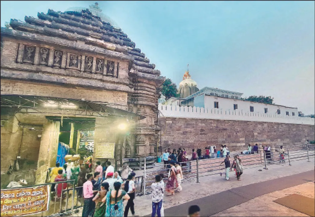  ଶ୍ରୀମନ୍ଦିରରେ ଭକ୍ତଙ୍କ ଦର୍ଶନ: କାଲି ଭିଡ଼, ଆଜି ଫାଙ୍କା