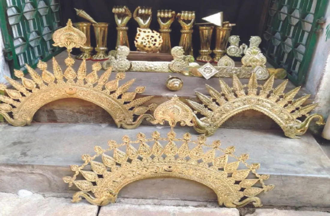  ଛତିଶଗଡ଼ ଜଗନ୍ନାଥ ମନ୍ଦିରରେ ଓଡ଼ିଆ କାରିଗରୀ: ପ୍ରଭୁଙ୍କ ପାଇଁ ଆଭୂଷଣ ପଠାଇଲେ କଣ୍ଟିଲୋର କାରିଗର