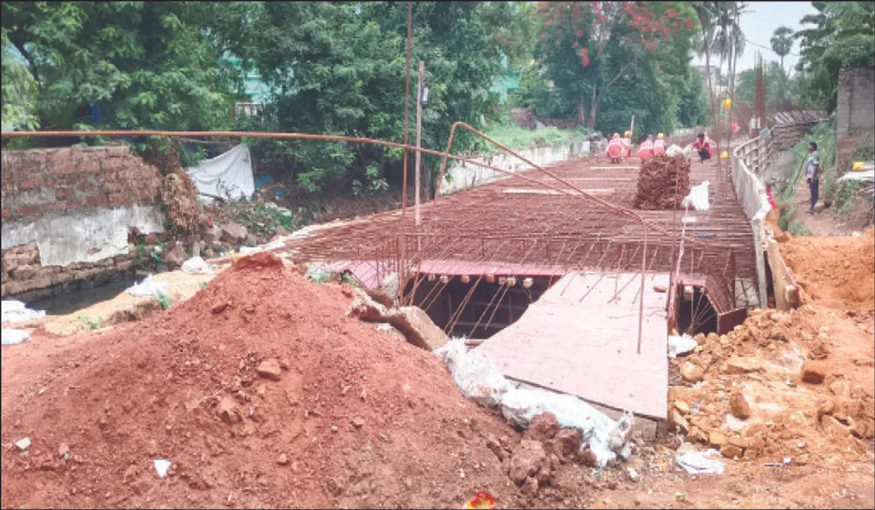  ନୂଆ ରୂପନେଉଛି କୋଟିତୀର୍ଥେଶ୍ବର-କେଦାରଗୌରୀ ରାସ୍ତା: ତଳେ ବକ୍ସ ଡ୍ରେନ୍‌, ଉପରେ ରାସ୍ତା