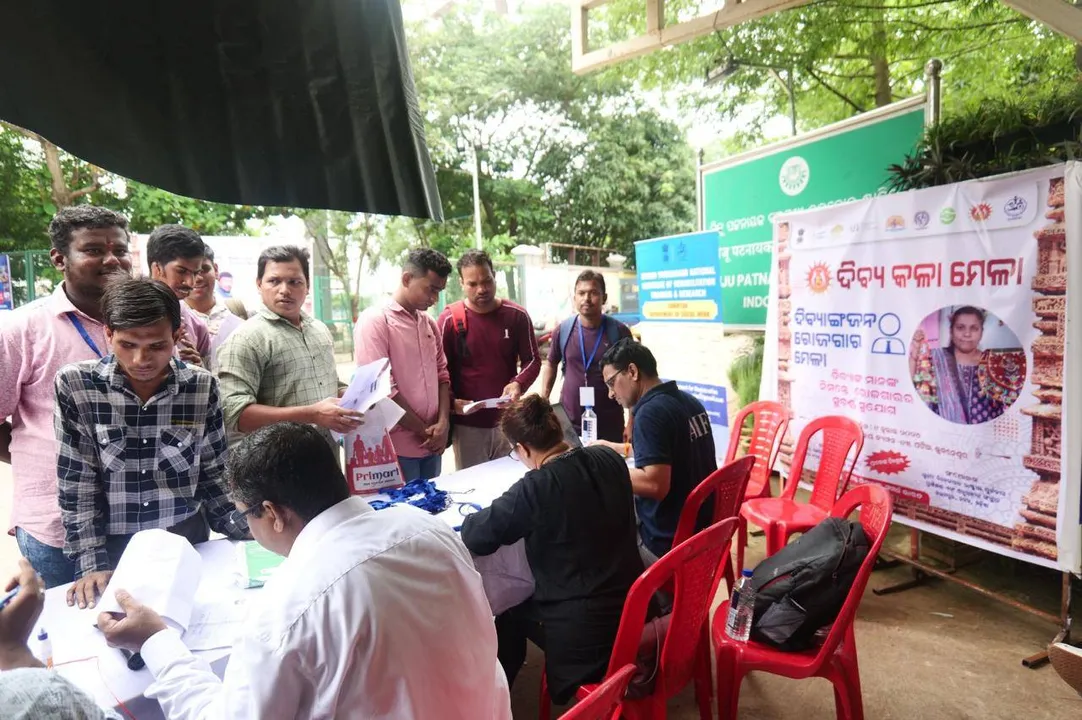  ଦିବ୍ୟ କଳା ମେଳାରେ ଜନ ସମାଗମ ବଢୁଛି