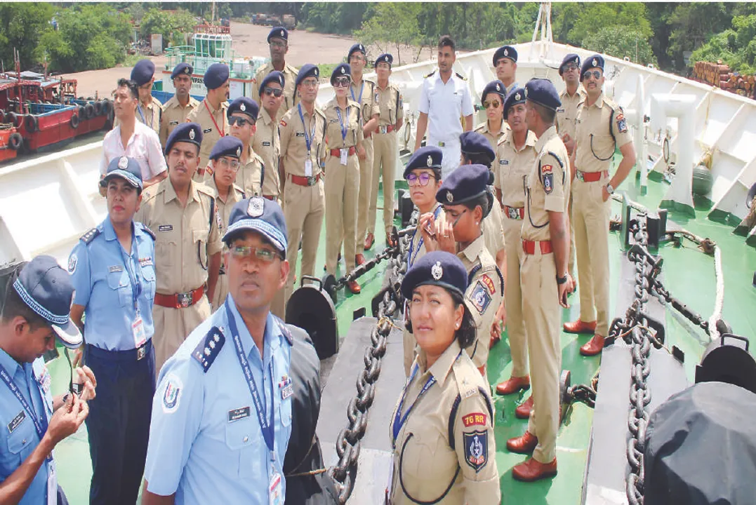  ୨୫ ଟ୍ରେନି ଆଇପିଏସ୍‌ଙ୍କୁ ସାମୁଦ୍ରିକ ସୁରକ୍ଷା ତାଲିମ