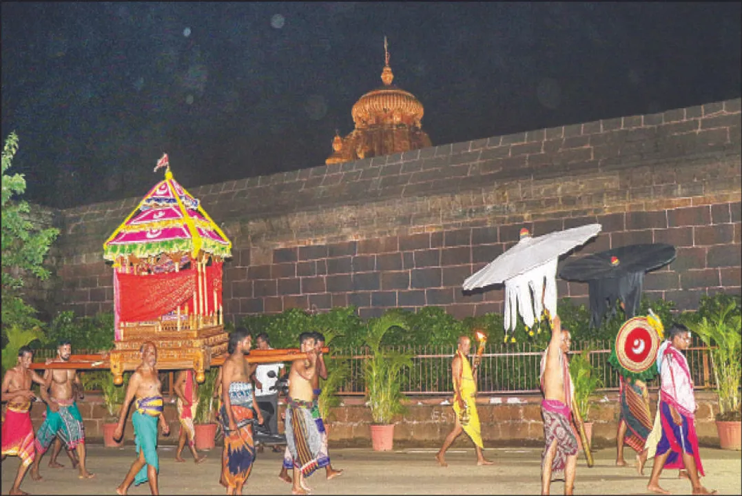  ୪ ମାସ ଶୟନ କରିବେ ଶ୍ରୀଲିଙ୍ଗରାଜ: ରାଜ୍ୟ ଭାର ଅର୍ପଣ ପାଇଁ ପର୍ଶୁରାମେଶ୍ବର ଯାତ୍ରା