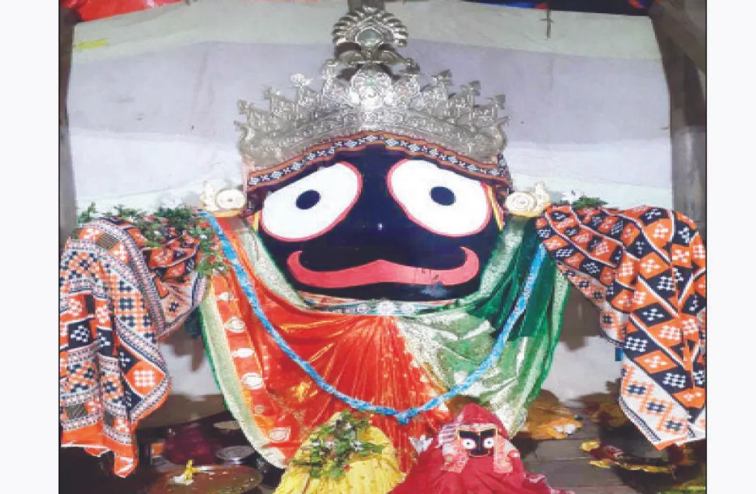  ମହିମାମଣିଦେବଙ୍କ ନିଆରା ଘୋଷଯାତ୍ରା: ମନ୍ଦିର ଢାଞ୍ଚାରେ ହୁଏ ରଥ