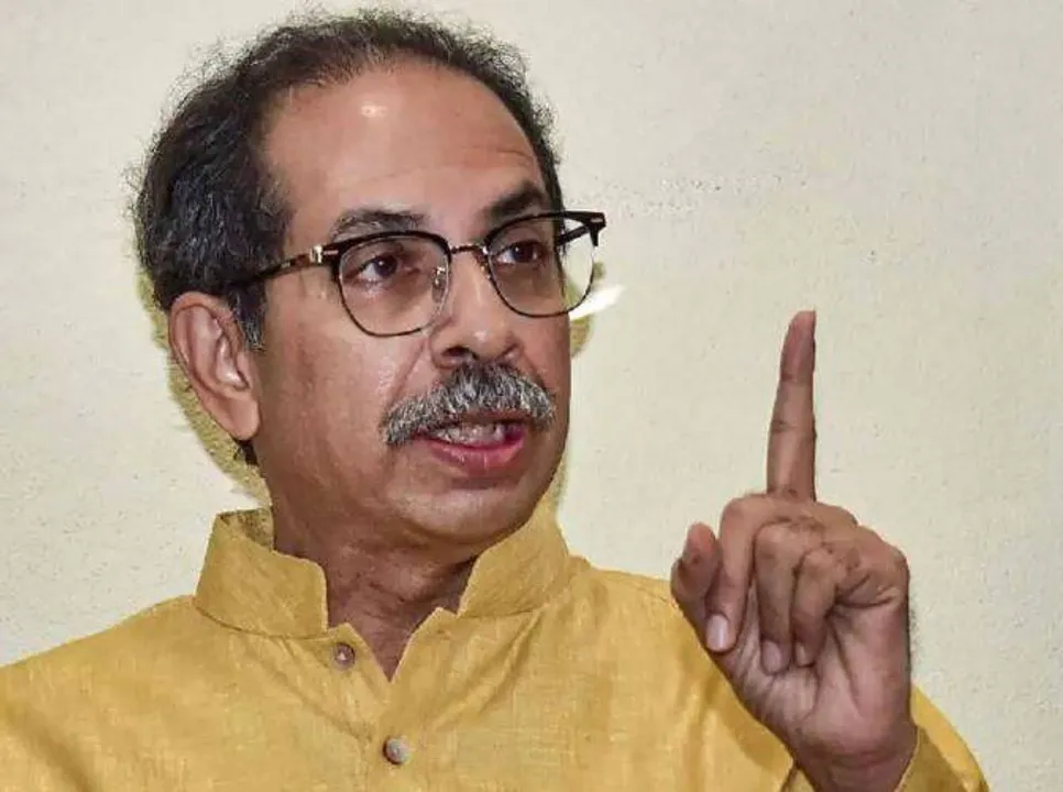 ଲୋକଙ୍କ ଧୈର୍ଯ୍ୟ ପରୀକ୍ଷା କରନ୍ତୁ ନାହିଁ, ଏହା ହେଉଛି ବାଂଲାଦେଶରୁ ମିଳିଥିବା ବାର୍ତ୍ତା: କେନ୍ଦ୍ର ସରକାରଙ୍କୁ ଟାର୍ଗେଟ କଲେ ଉଦ୍ଧବ