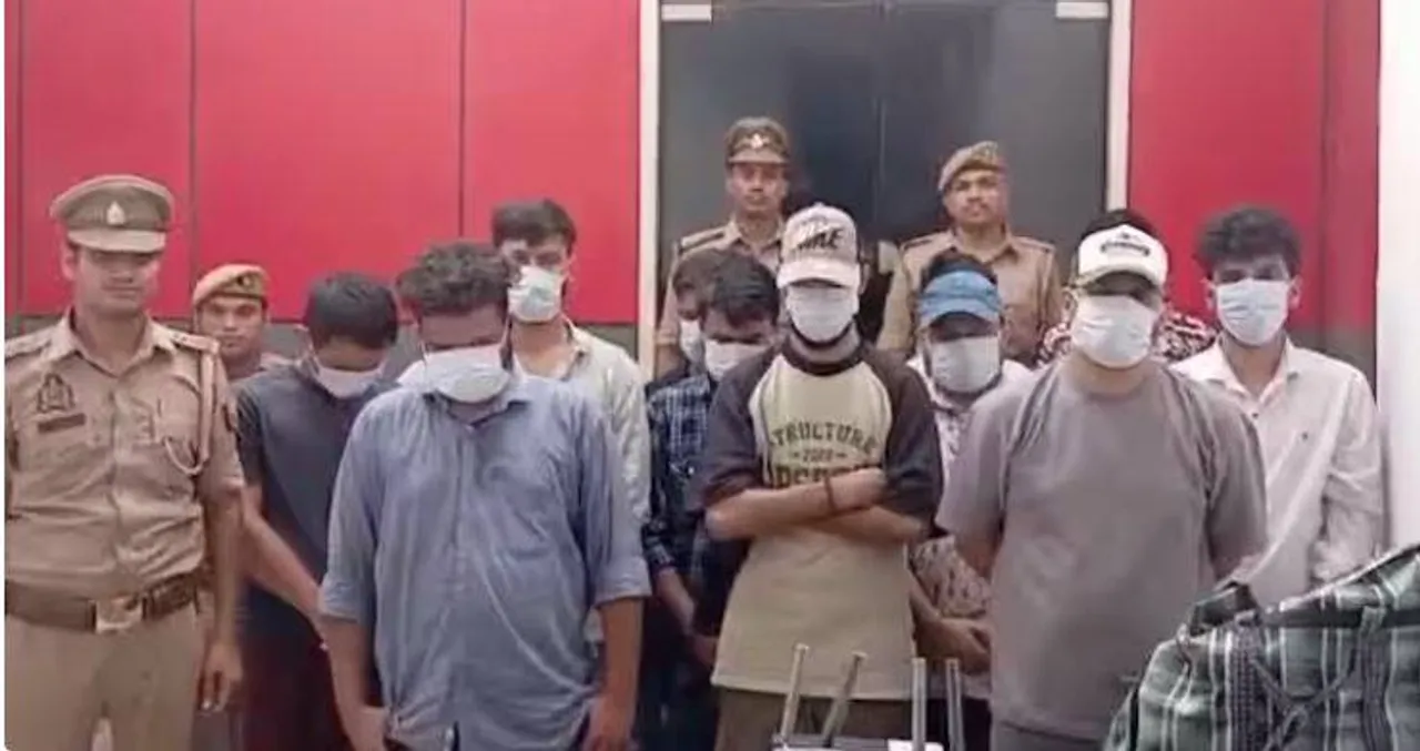 ନକଲି କଲ ସେଣ୍ଟର ଠାବ କଲା ପୁଲିସ, ୧୫ ଜଣ ଗିରଫ