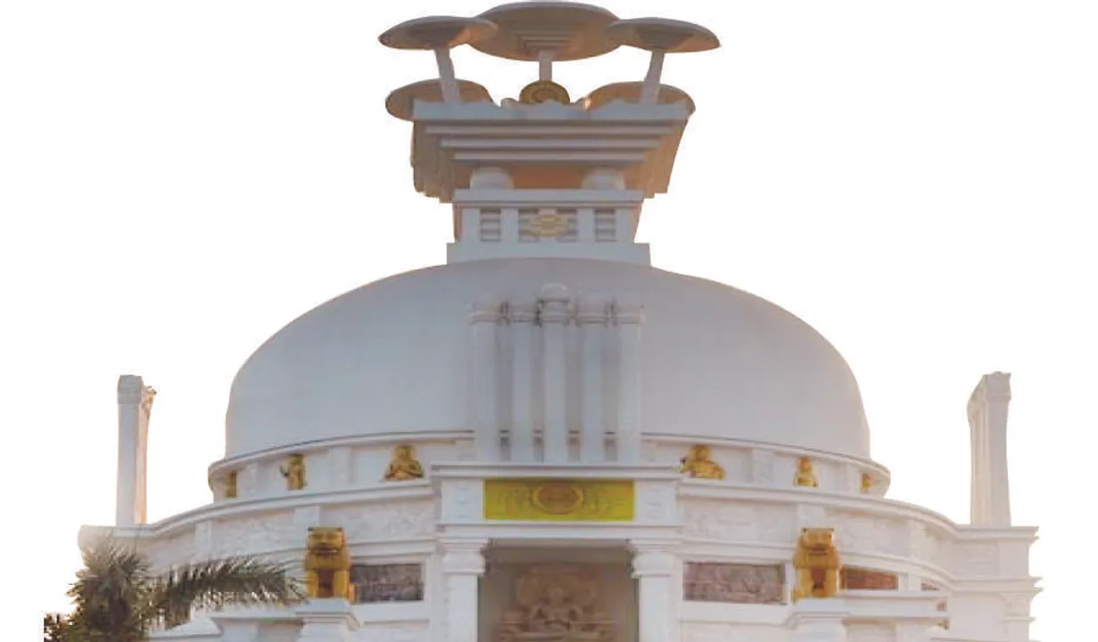  ଧଉଳି ଶାନ୍ତିସ୍ତୂପରେ ବଜ୍ରପାତ: ପୋଡ଼ିଗଲା ବିପଦସୂଚକ ରେଡ୍‌ ଲାଇଟ୍‌
