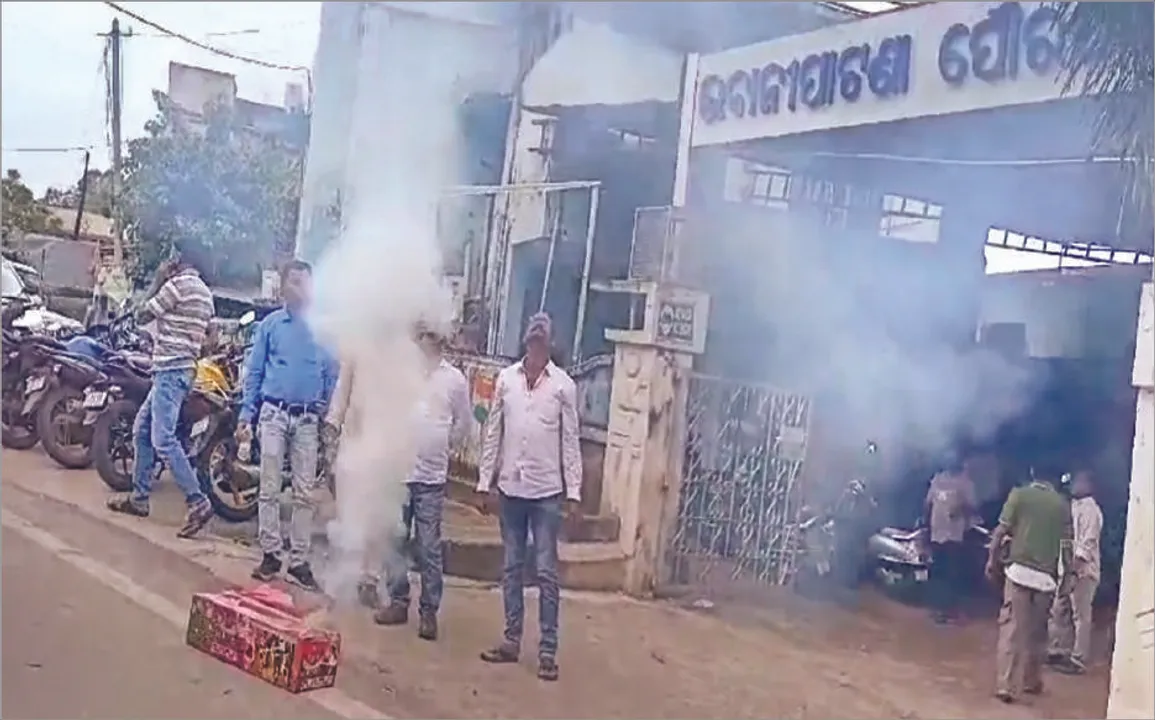  ପଦ ହରାଇଲେ ଭବାନୀପାଟଣା ପୌରାଧ୍ୟକ୍ଷା: ବିରୋଧରେ ଭୋଟ୍‌ ଦେଲେ ସମସ୍ତ ୨୦ କାଉନସିଲର