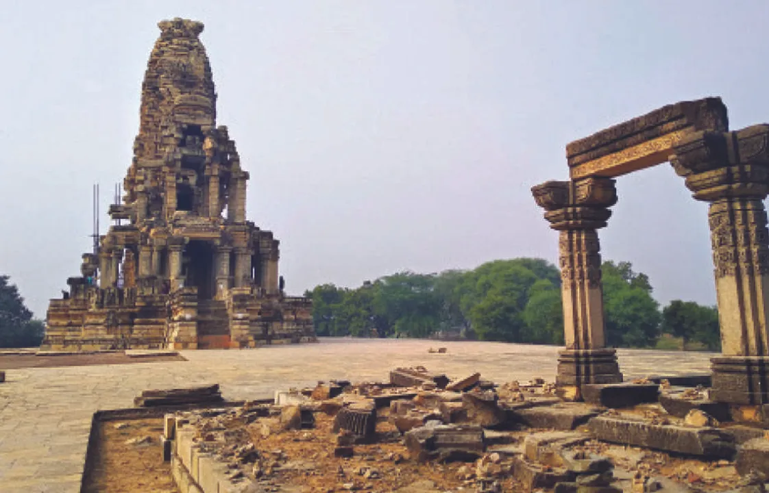  ବିଚିତ୍ର ବିଶ୍ବ: ଭୂତ କରିଥିଲେ ମନ୍ଦିର ନିର୍ମା‌ଣ!