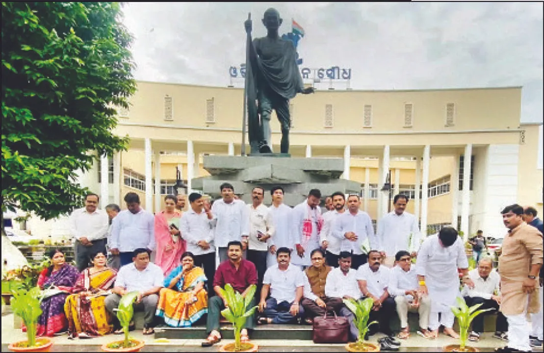  ପ୍ରଥମାର୍ଦ୍ଧରେ ବିଧାନସଭା ଅଚଳ, ଅପରାହ୍ନରେ ବିନା ବିରୋଧୀ ଦଳରେ ଚାଲିଲା