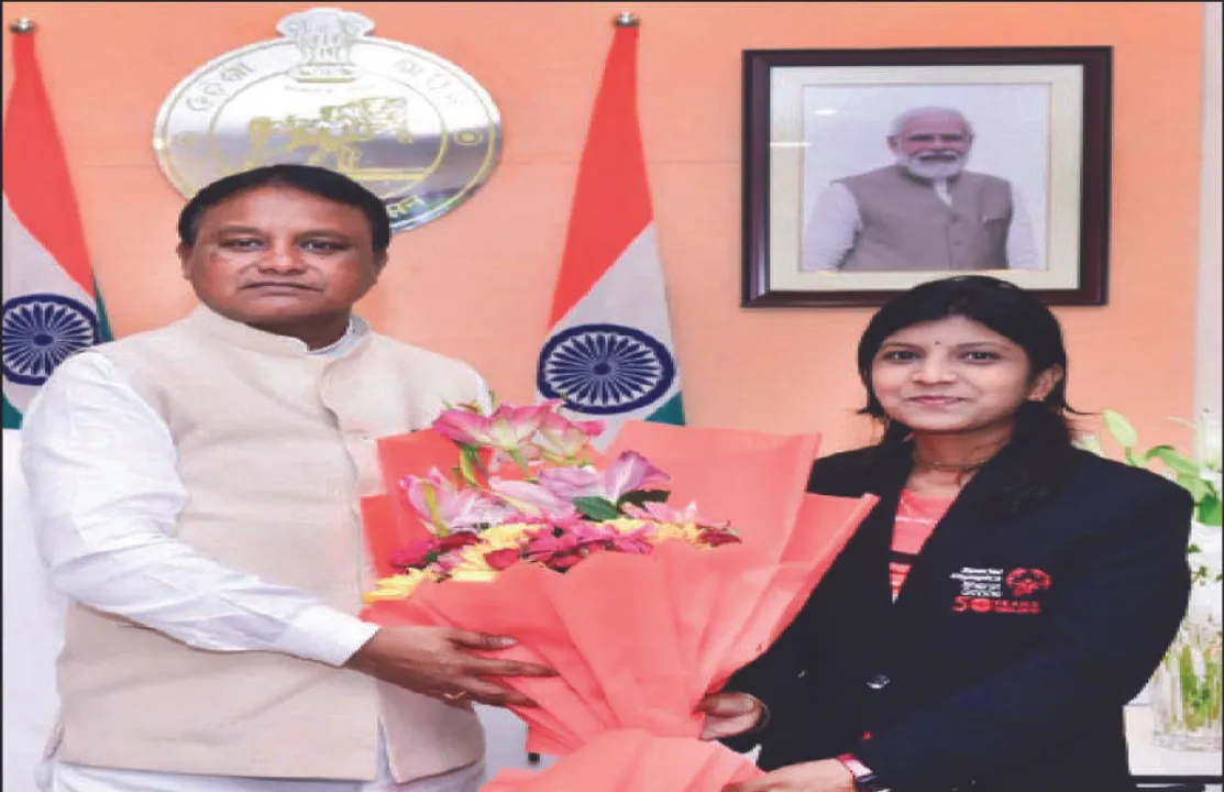  ମୁଖ୍ୟମନ୍ତ୍ରୀଙ୍କୁ ଭେଟିଲେ ପର୍ବତାରୋହୀ ବିଭାରାଣୀ