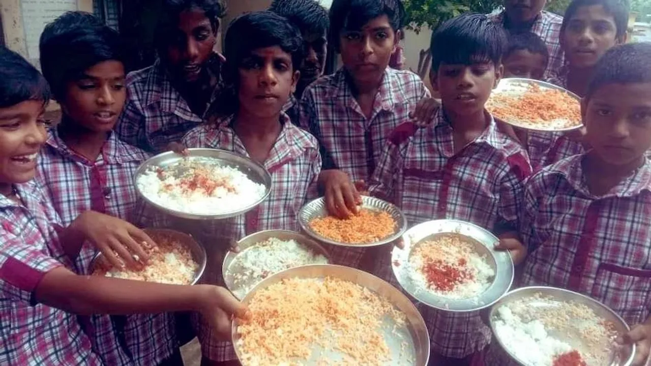  ମଧ୍ୟାହ୍ନ ଭୋଜନ‌ରେ ଛାତ୍ରଙ୍କୁ ଭାତ ସହ ଦିଆଗଲା ଲଙ୍କା ଗୁଣ୍ଡ