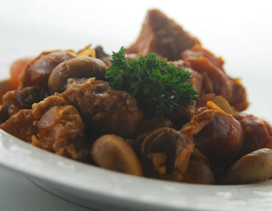 चिकन विद डेट्स