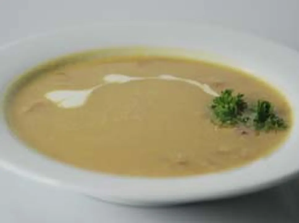 simplicity of a soup n salad meal