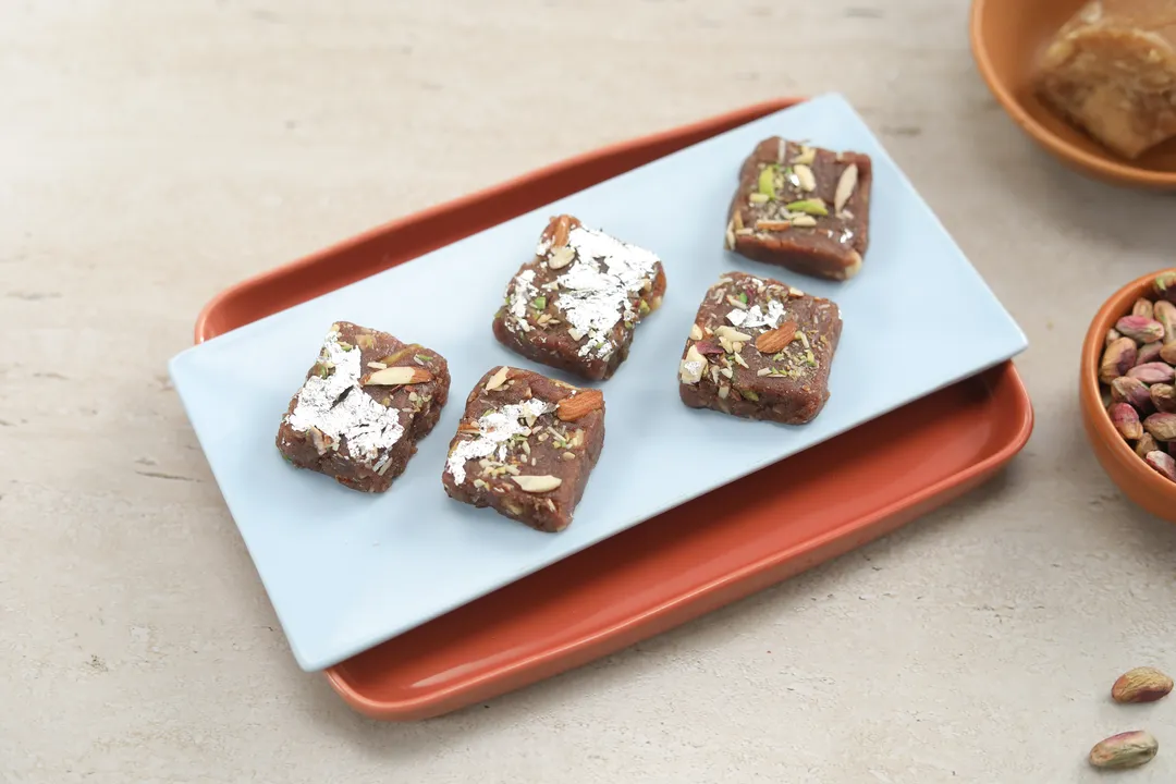 Chickoo Burfi - YT