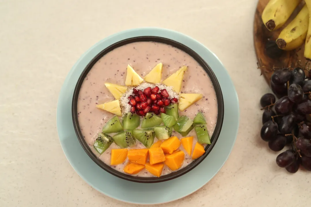 Black Grapes Smoothie Bowl - YT
