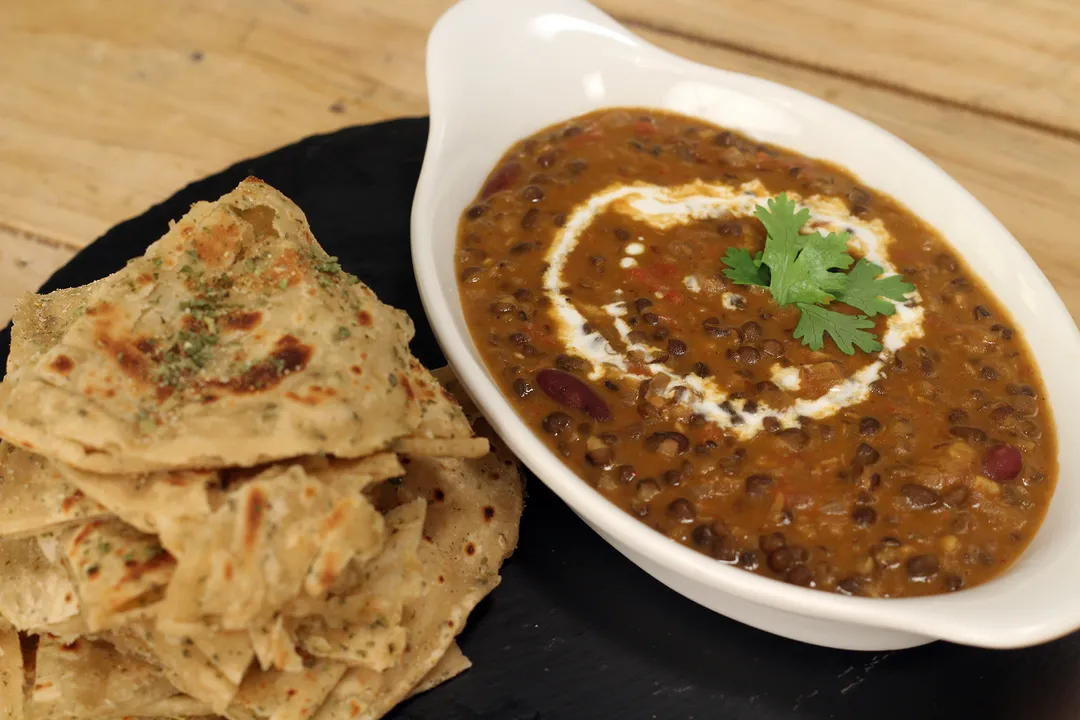 Dal Makhani and Pudina Parantha - YT