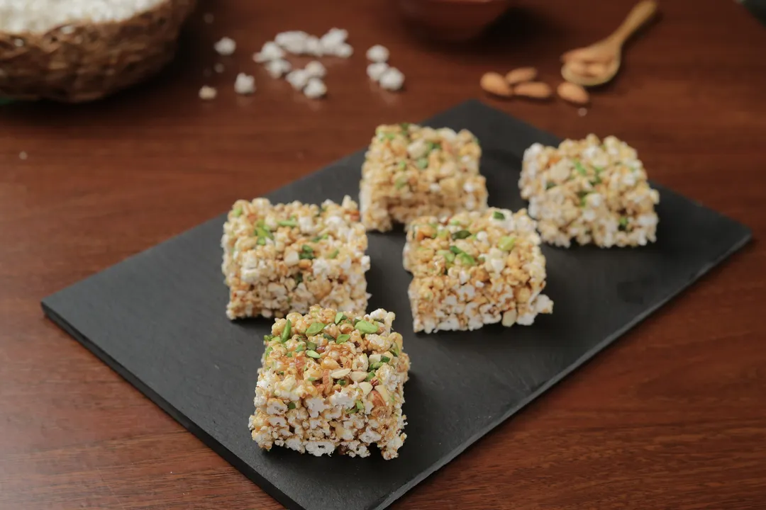 Puffed Sorghum Chikki (Jowar Dhani) 1 - YT
