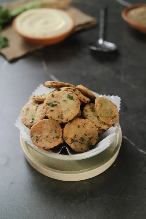 Rawa Methi Mathri 1 - YT