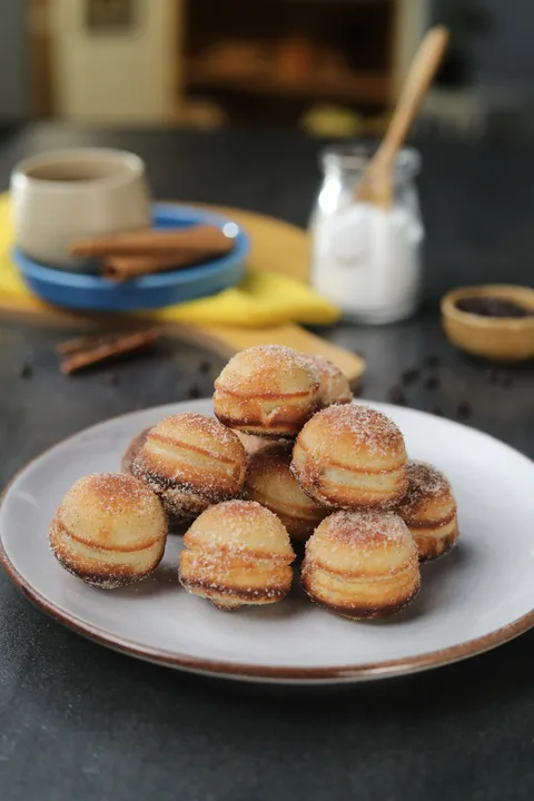 Chocolate Pancake Balls 1 - YT