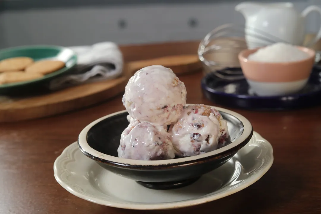 Blueberry Cheesecake Ice Cream 1 - YT