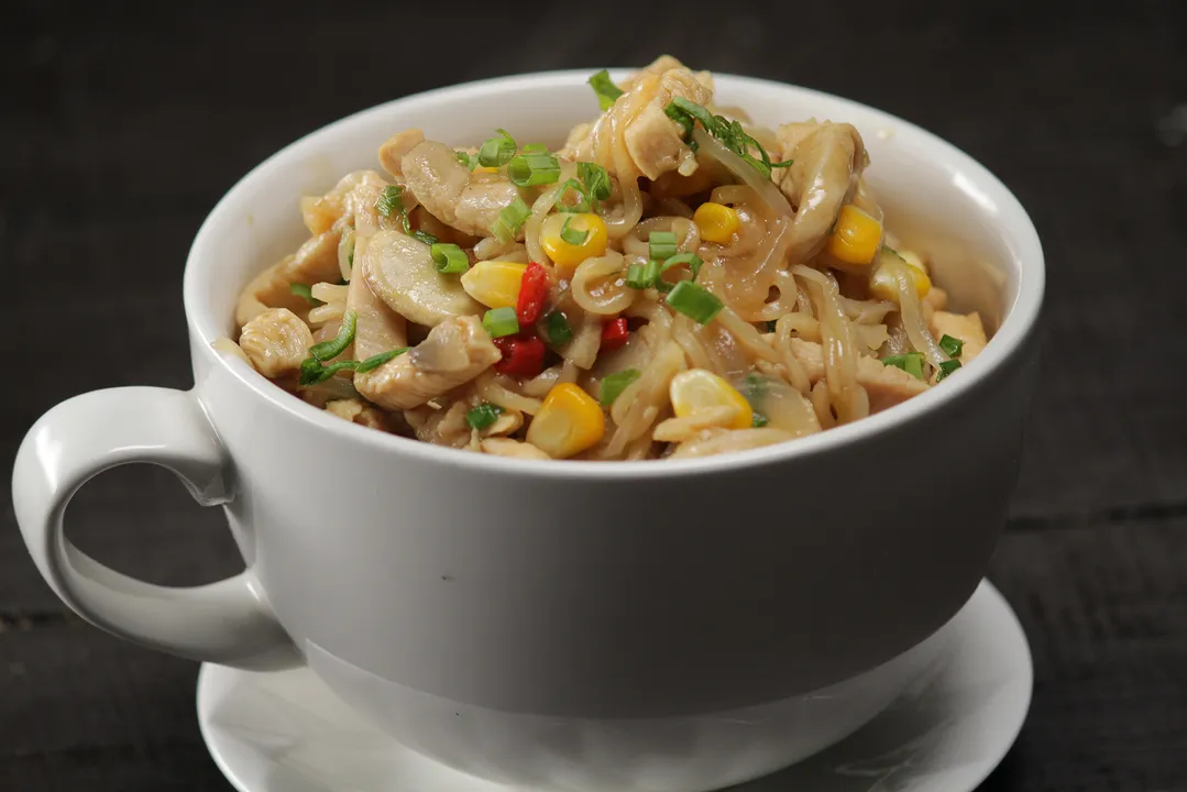 Chicken Cuppa Noodles 1 - YT