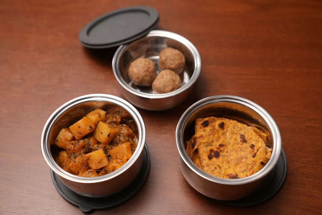 Aloo Kaddu ki Sabzi  Sprouts Parantha  Oats Laddoo