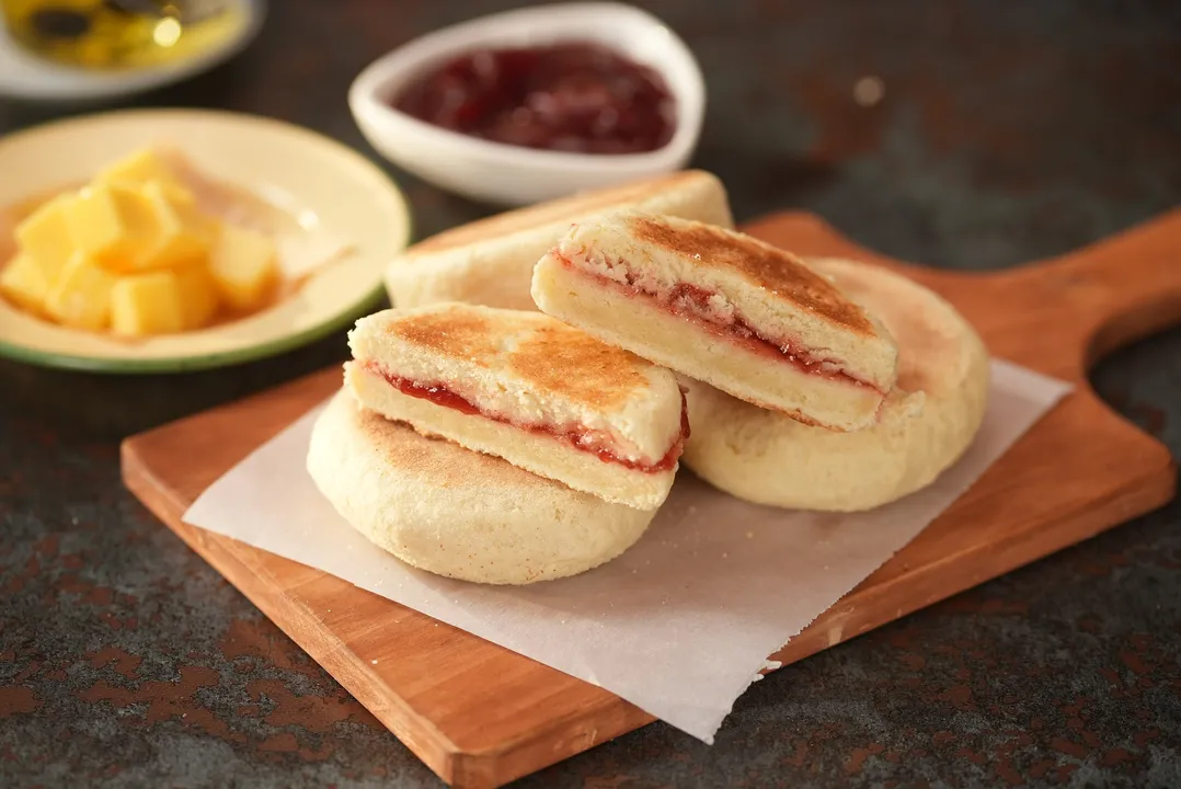 Harcha (Moroccan Semolina Bread) - YT