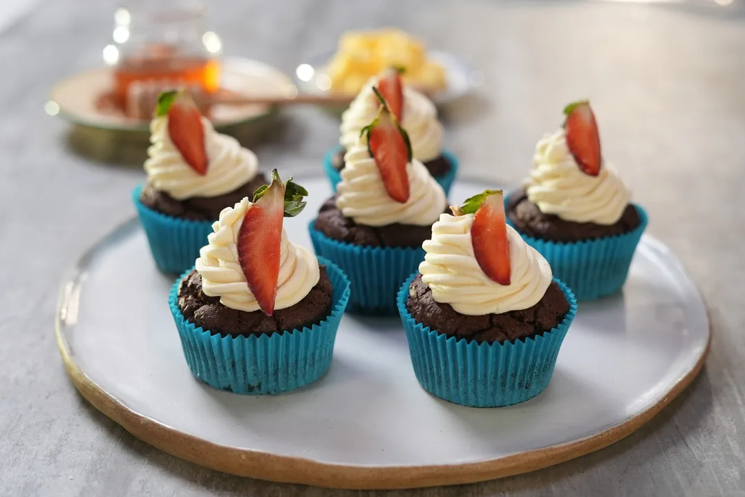 Jowar And Almond Chocolate Cupcakes - YT