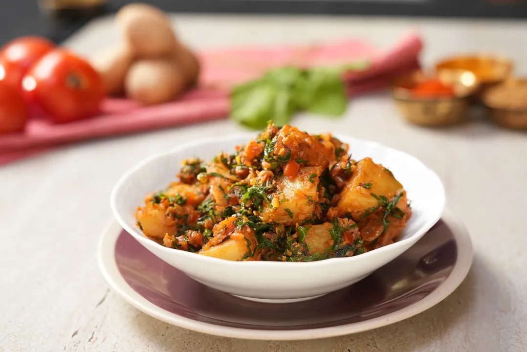 Aloo Palak ki Sabzi - YT