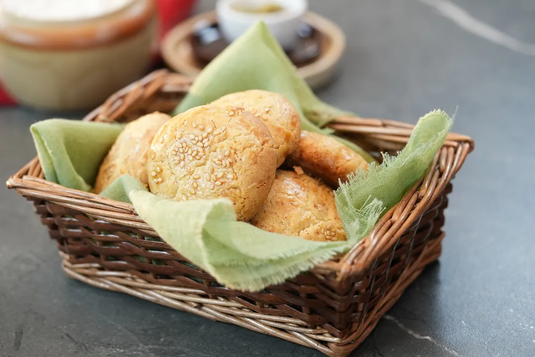 Kashmiri Kulcha - YT