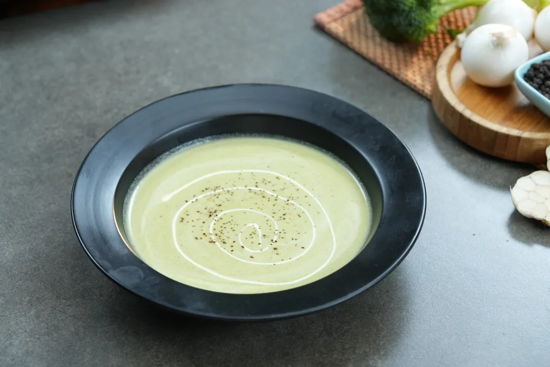 Broccoli and Almond Soup - YT