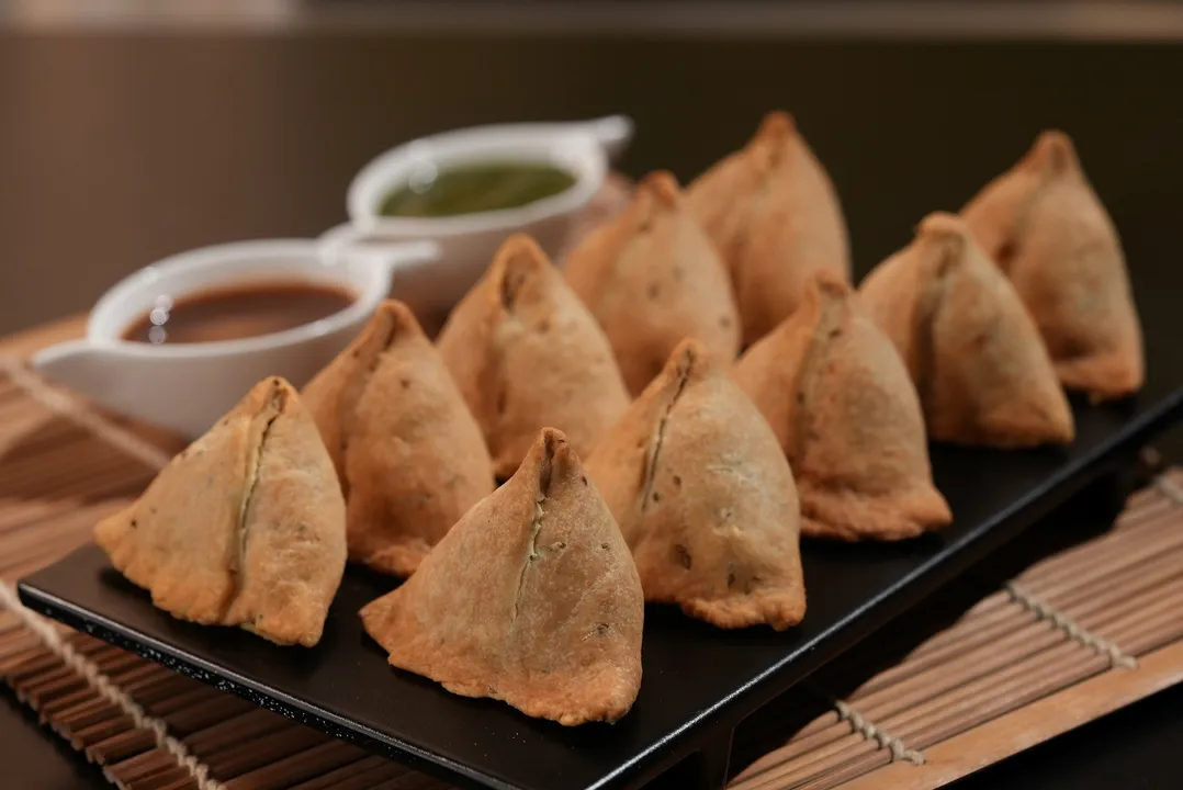 Peas Kaju Samosa 2 - YT