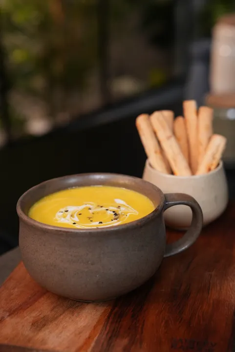 Pumpkin Soup with Coconut Milk - Reels YT (1)