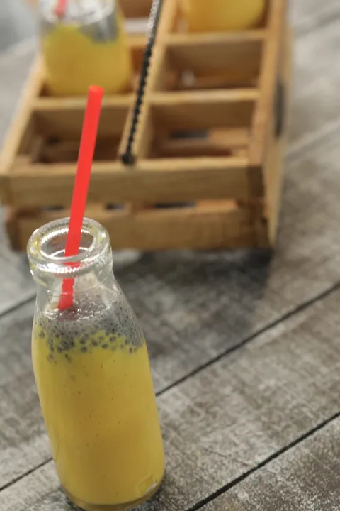 Frozen Mango and Sabza Smoothie 