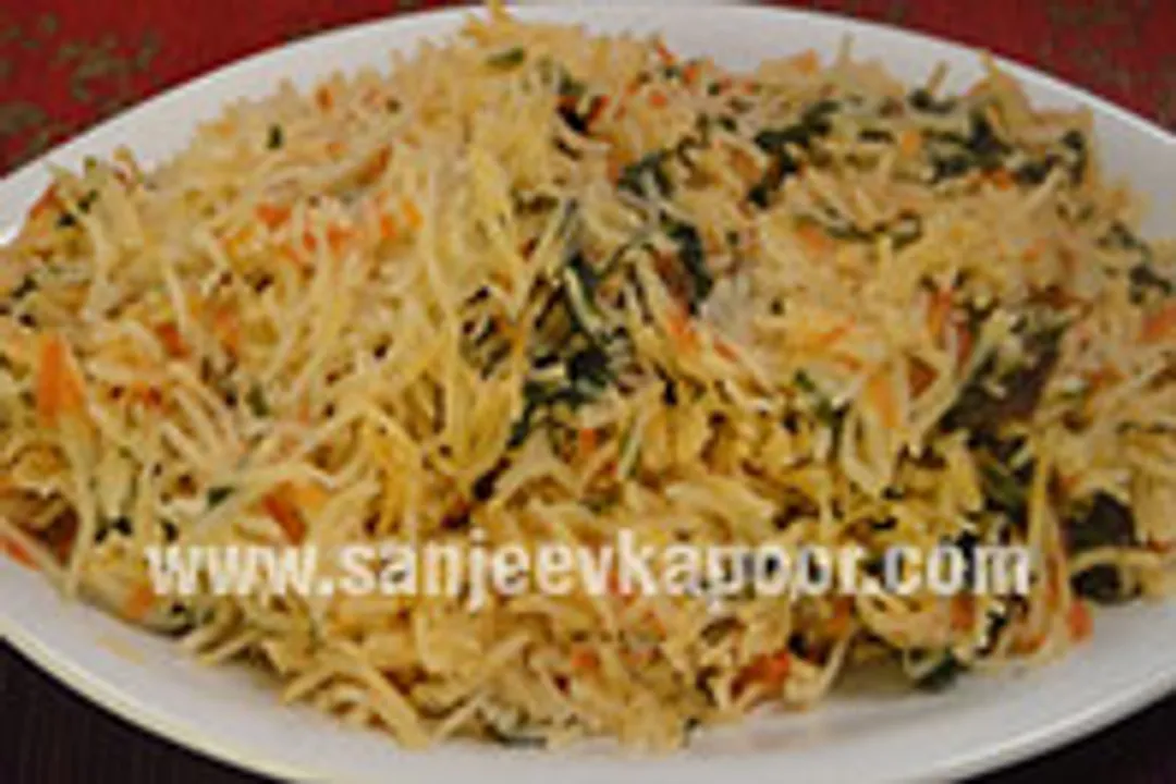 Spinach and Carrot Rice
