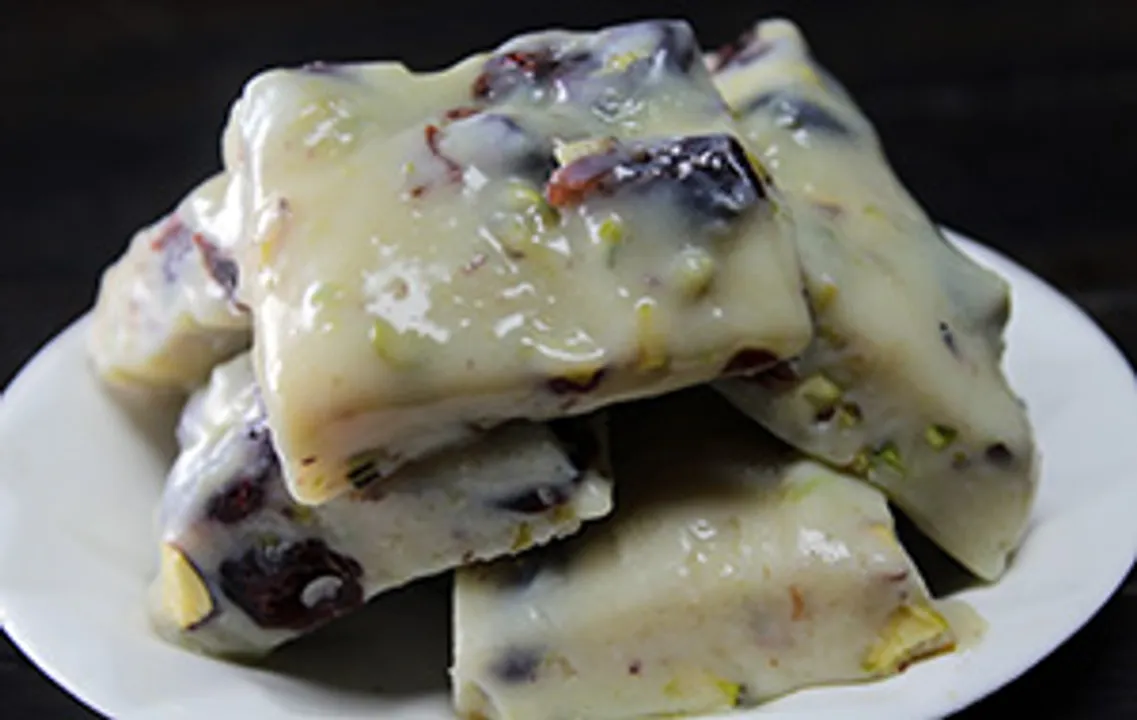 Cranberry Pistachio Fudge