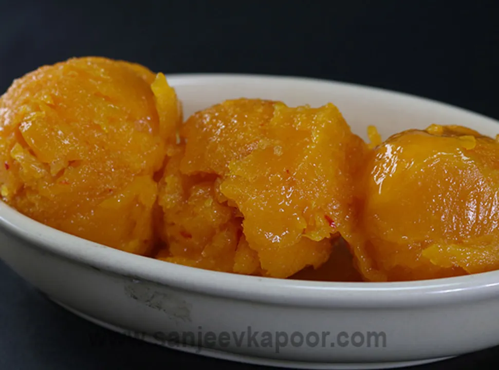 Healthy Mango Frozen Yogurt