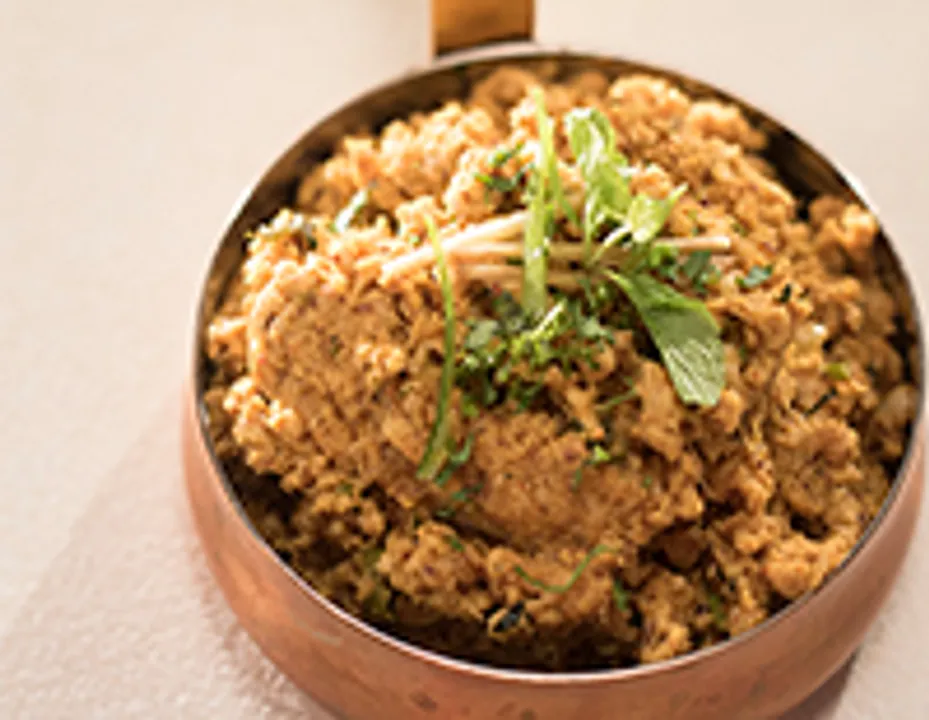 Dum Chicken Keema