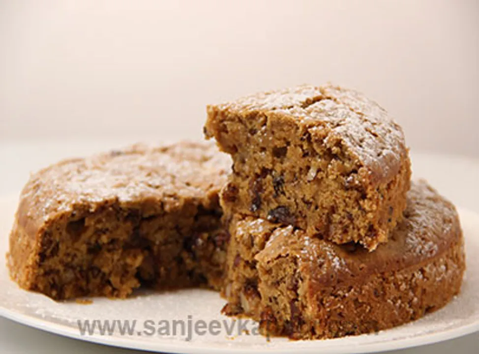 Date and Walnut Cake - No Egg