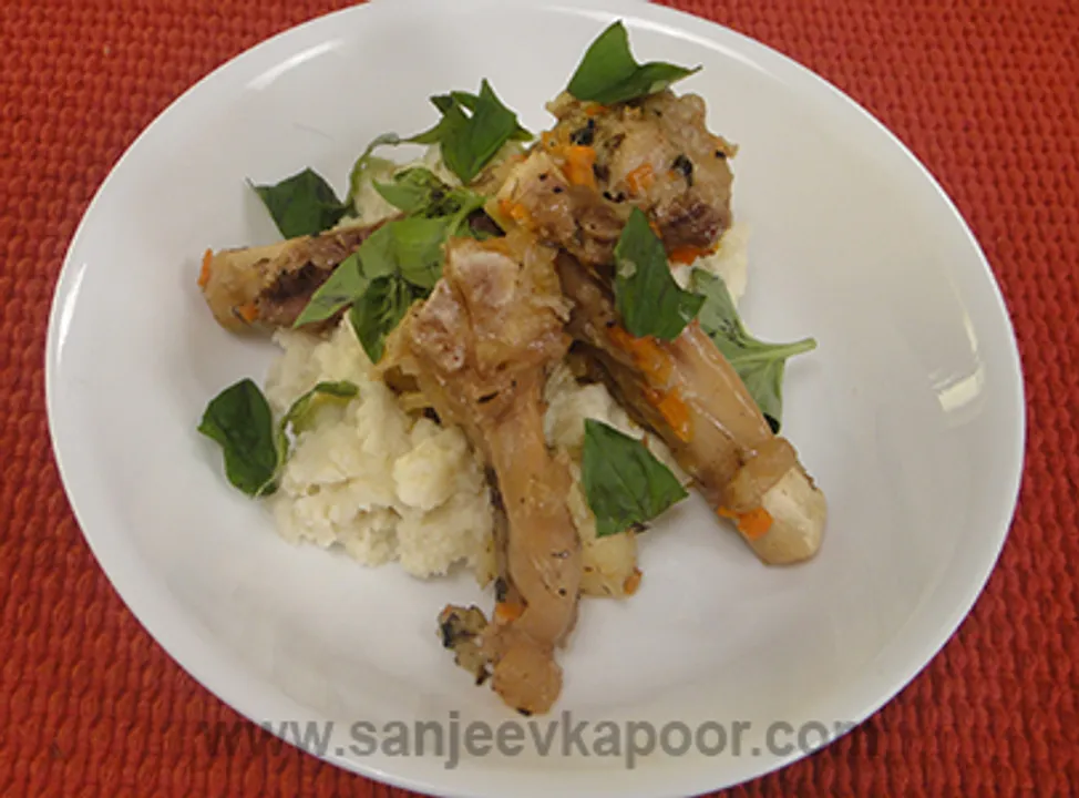 Braised Lamb Shanks with Mashed Potatoes