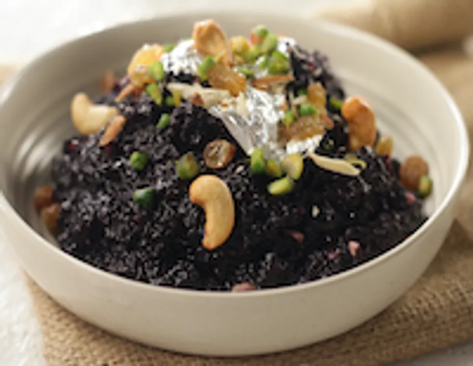 KALE GAJAR KA HALWA - skk