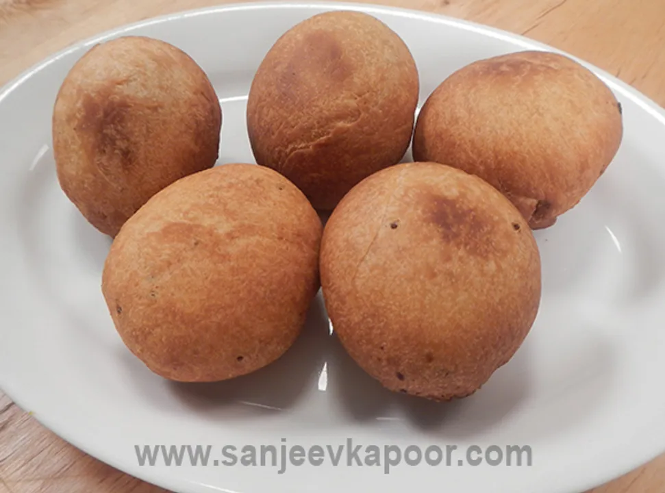Cocktail Keema Kachori