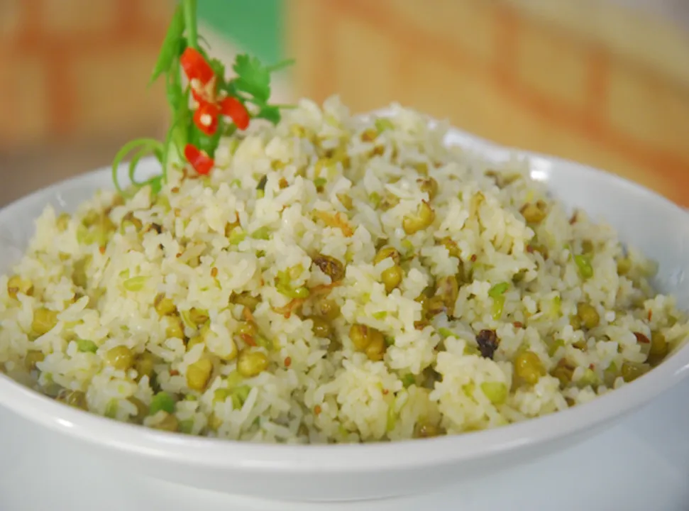 Moong Matar ki Khichdi