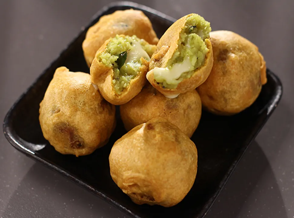 Cheesy Batata Wada-SK Khazana