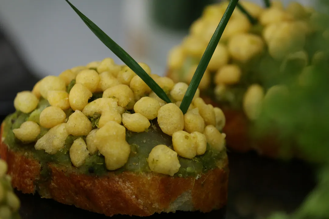 Deconstructed Vada Pav