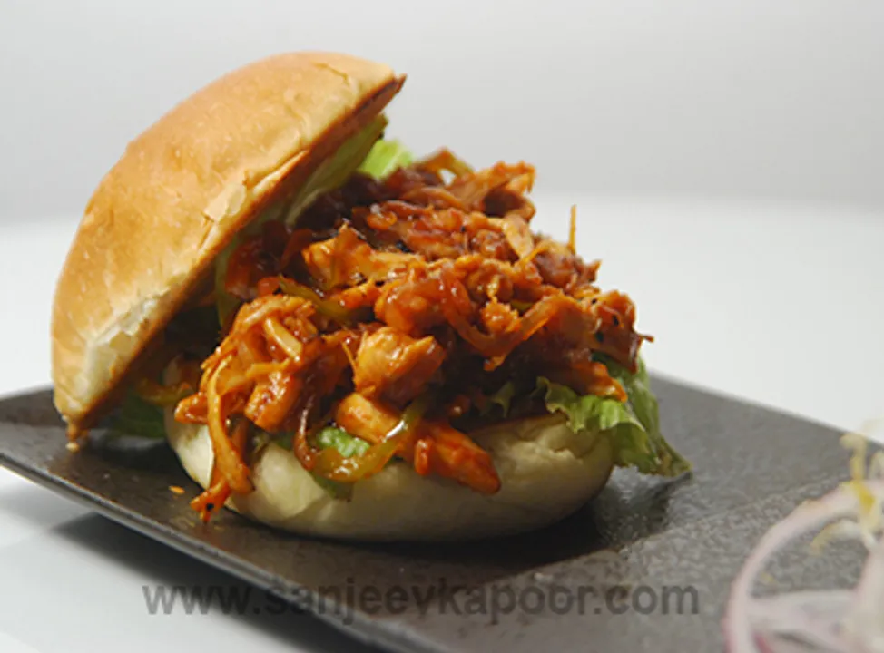 Pulled Chicken Burger
