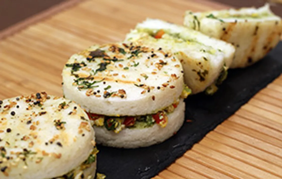Grilled Dhokla Sandwich