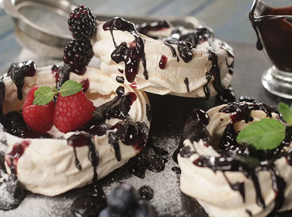 Berry Meringue Nests 
