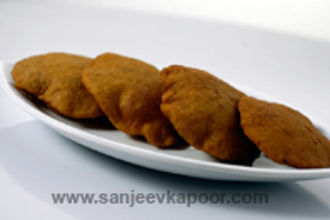 Rajgira And Banana Puri